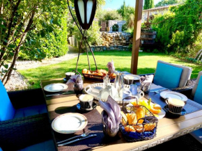 Гостиница Le Jardin aux Sources  Бриссак